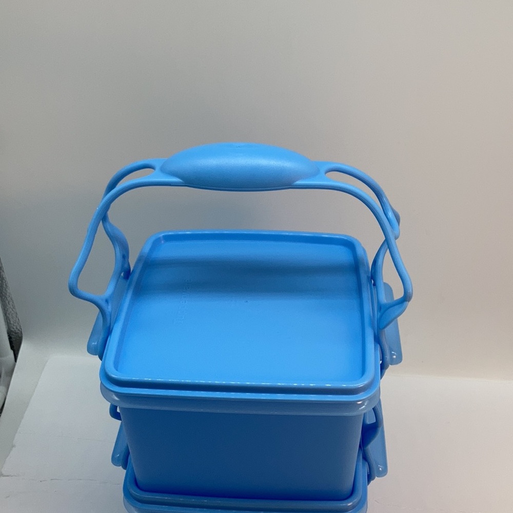 Tupperware Double Deep Blue Limited Container - Picture 10 of 12